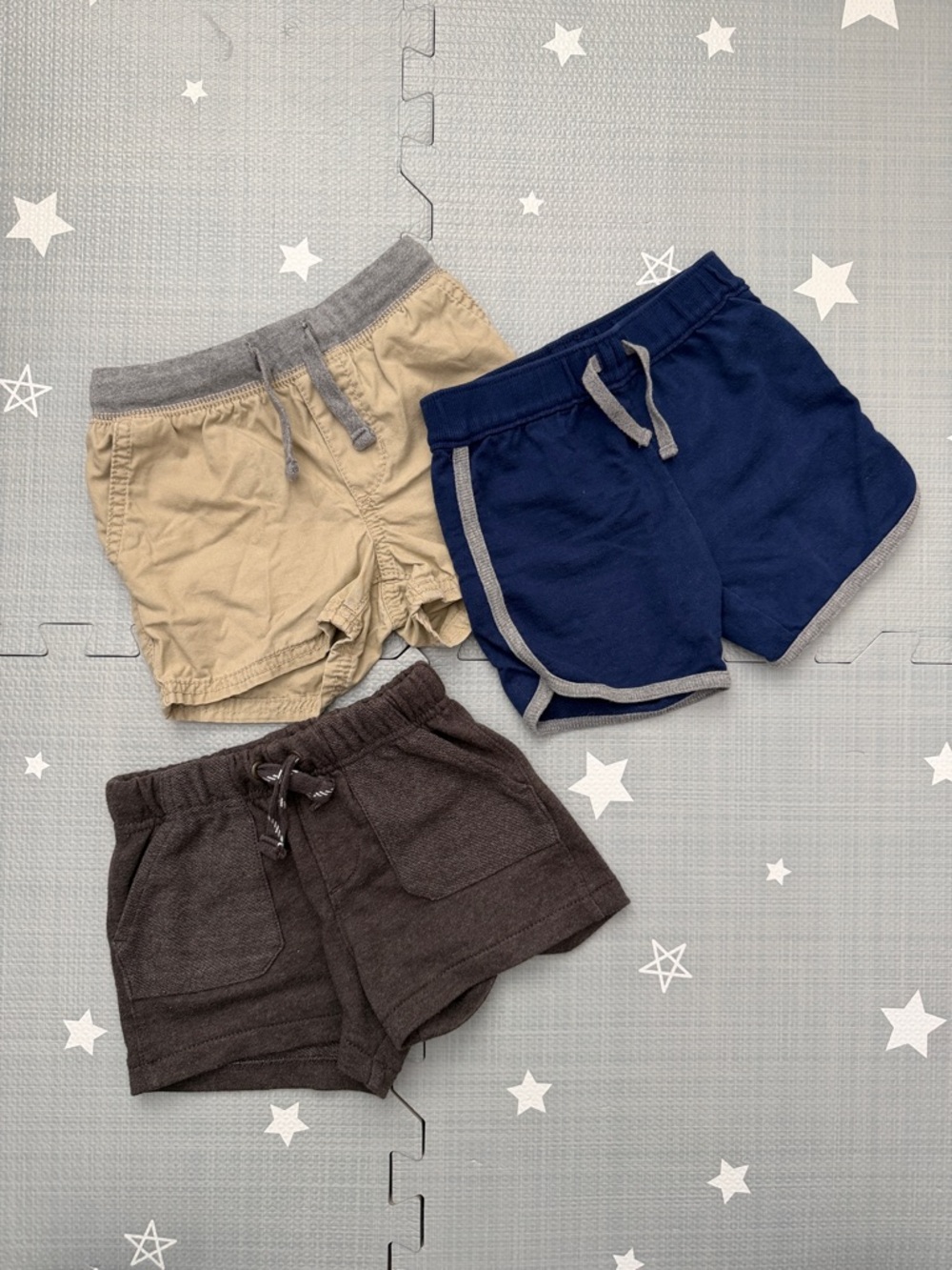 Carter’s & Osh Kosh - Shorts Bundle, 18 months